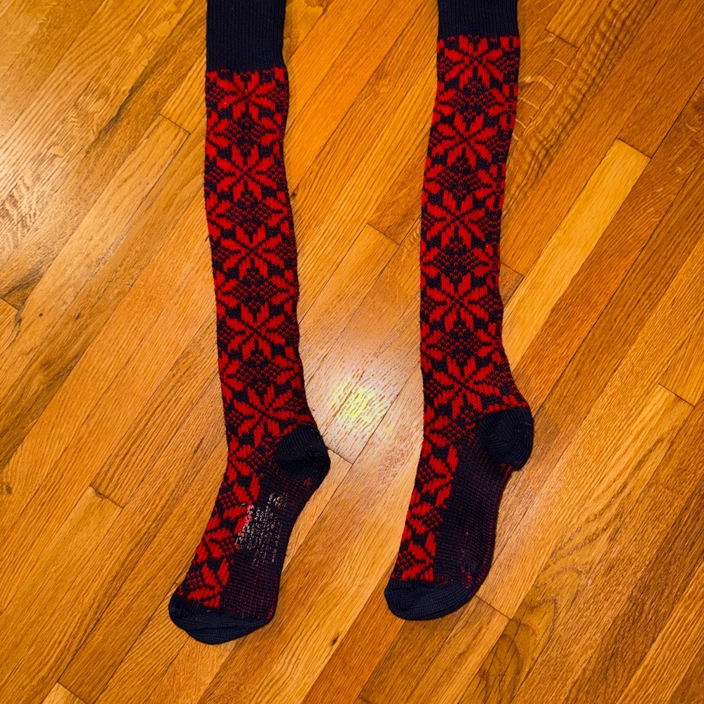 Red and Blue Patterned Men's Knicker Socks